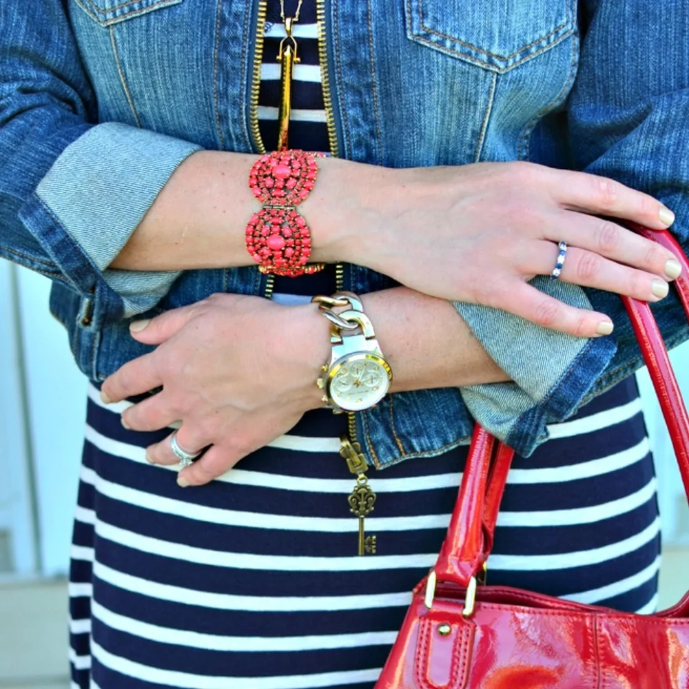 :: Stella & Dot Retired Coral Red Sardinia Bracelet - Picture 4 of 10
